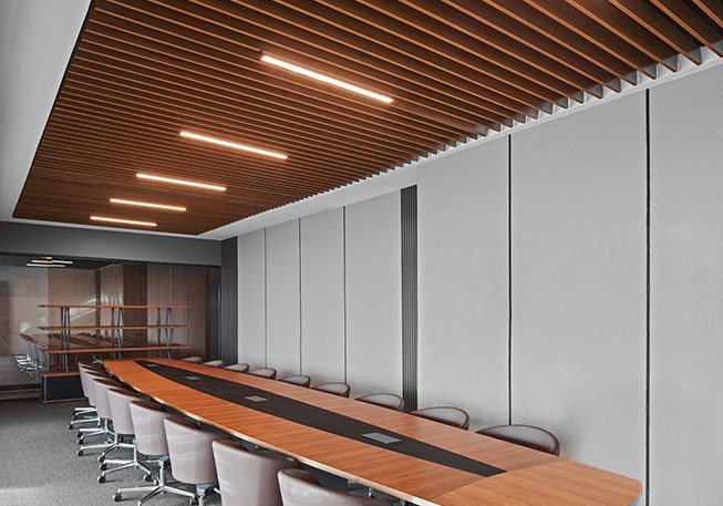 akustik ahşap baffle tavan paneli